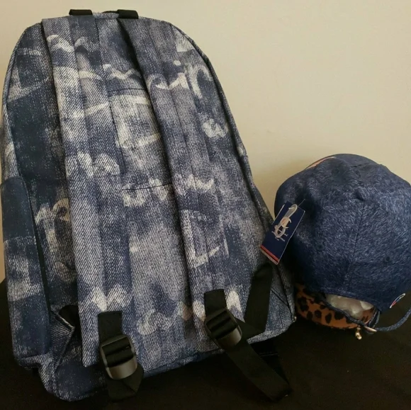 CHAMPION BACKPACK & CHAMPION CAP (UNISEX SET) *NEW*